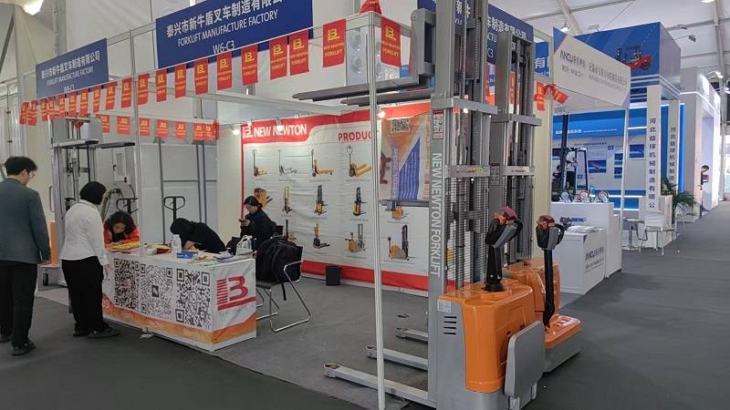 智启物流新纪元——泰兴新牛盾叉车闪耀亚洲国际物流展